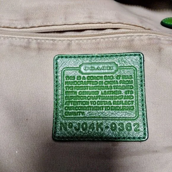 COACH Neon Lime Green Signature Monogram Soho Y2K Bag RARE Color Tassel 9362 - Picture 11 of 16